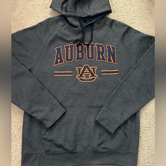 Auburn University Men’s Medium Colosseum Pullover Hoodie - Picture 7 of 7